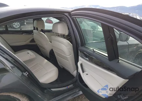 2021 BMW M550I xDrive z USA, uszkodzony, nr VIN WBA13BK02MCG07493